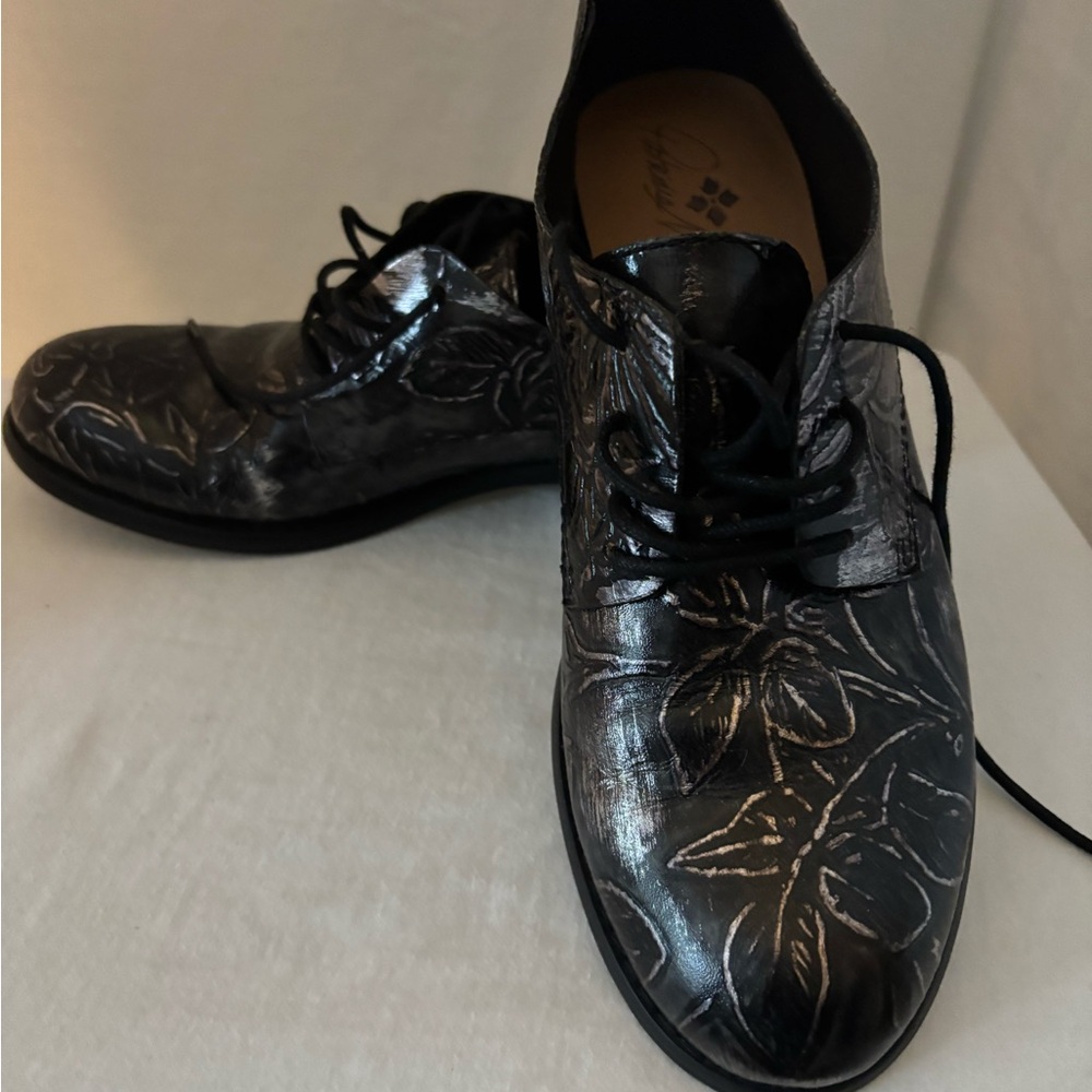 Patricia Nash Black Oxford Shoes with Embossed Floral Design